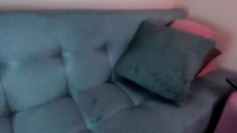 Snapshot of radiant_sapphire chatting on 12.20.24 radiant_sapphire online show from 12.20.24