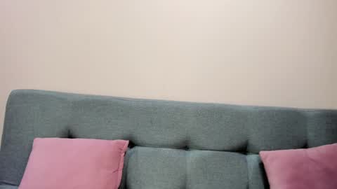 Snapshot of radiant_sapphire chatting on 01.18.25 radiant_sapphire online show from 01.18.25