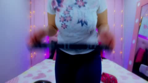 Snapshot of radiant_sapphire chatting on 01.31.25 radiant_sapphire online show from 01.31.25