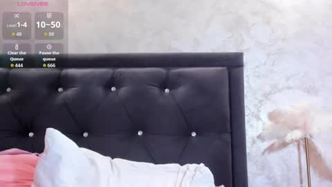 raelledarkstar online show from 02.25.26