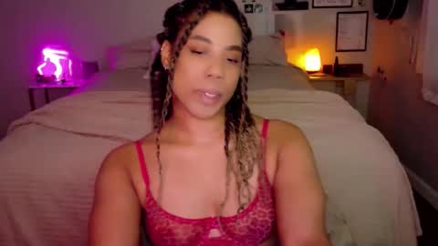 Snapshot of raewerks chatting on 02.25.26 RaeWerks online show from 02.25.26