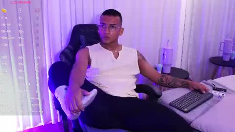 Snapshot of rafa_cruz chatting on 06.27.26 rafa_cruz online show from 06.27.26
