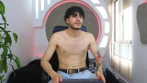 R A F A E L online show from 10.04.25