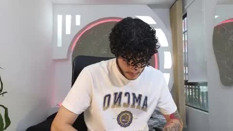 R A F A E L online show from 10.21.25