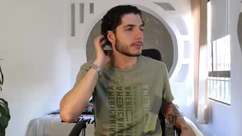 R A F A E L online show from 11.05.25