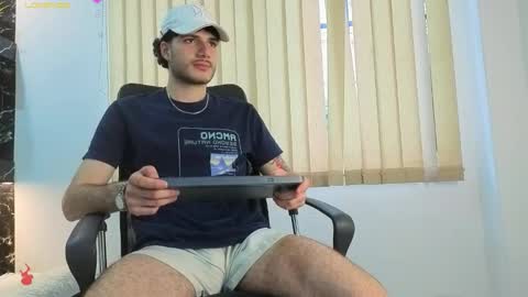 R A F A E L online show from 03.25.26