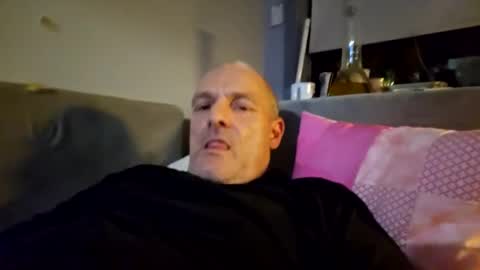 Snapshot of ragingzef69 chatting on 04.18.26 Bigthickdickinvic online show from 04.18.26