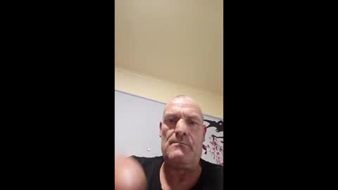Snapshot of ragingzef69 chatting on 05.03.26 Bigthickdickinvic online show from 05.03.26