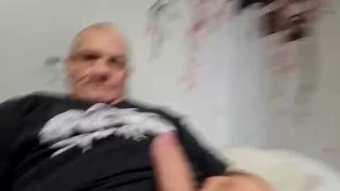Snapshot of ragingzef69 chatting on 05.11.26 Bigthickdickinvic online show from 05.11.26