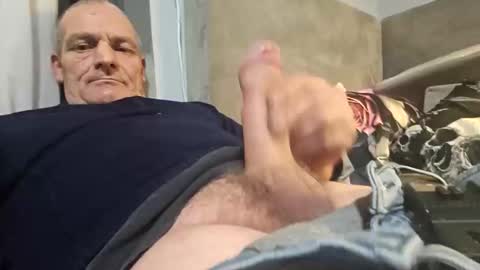 Snapshot of ragingzef69 chatting on 05.11.26 Bigthickdickinvic online show from 05.11.26