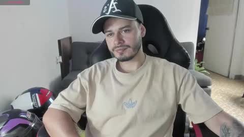 Snapshot of ragnar_lothbrok77 chatting on 09.13.25 ragnar_lothbrok77 online show from 09.13.25