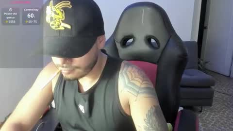 Snapshot of ragnar_lothbrok77 chatting on 10.10.25 ragnar_lothbrok77 online show from 10.10.25