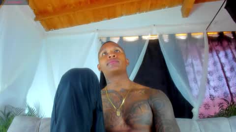 Andres H online show from 10.26.25