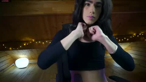 Snapshot of raichell_magicts chatting on 03.23.26 60 off online show from 03.23.26