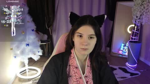 Snapshot of raiden_maid chatting on 01.03.25 Betty online show from 01.03.25