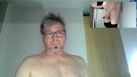 Snapshot of rainer70iger2 chatting on 12.22.24 Rainer online show from 12.22.24