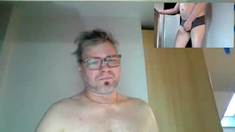 Snapshot of rainer70iger2 chatting on 12.23.24 Rainer online show from 12.23.24