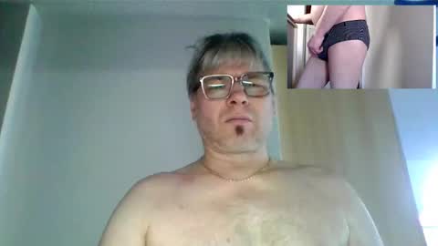 Snapshot of rainer70iger2 chatting on 12.29.24 Rainer online show from 12.29.24