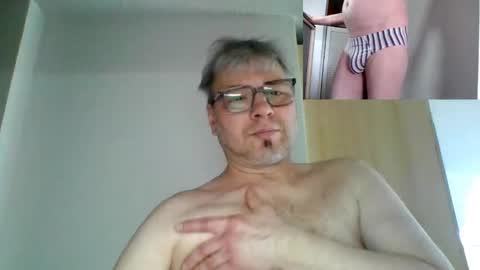 Snapshot of rainer70iger2 chatting on 02.09.25 Rainer online show from 02.09.25