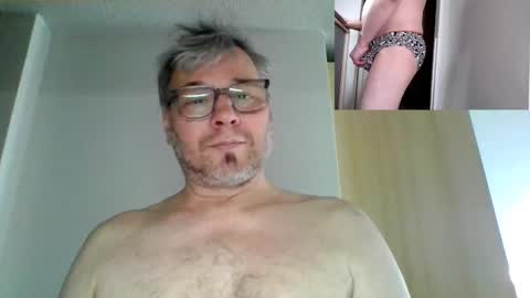 Snapshot of rainer70iger2 chatting on 02.14.25 Rainer online show from 02.14.25