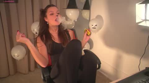 rainevi online show from 10.23.25