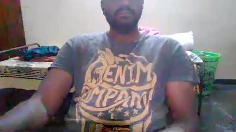 Snapshot of raj147258 chatting on 02.14.25 I Am what I Am online show from 02.14.25