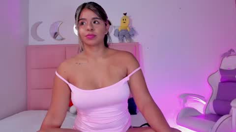 Snapshot of rajjnar_nina chatting on 07.23.26 Nina online show from 07.23.26