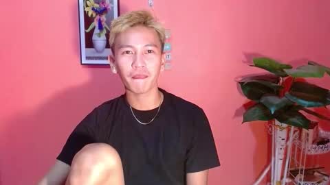 ralfhuge24 online show from 10.24.25