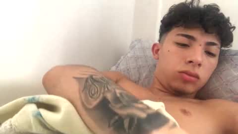 Snapshot of ramiroo2312 chatting on 02.18.25 ramiroo2312 online show from 02.18.25