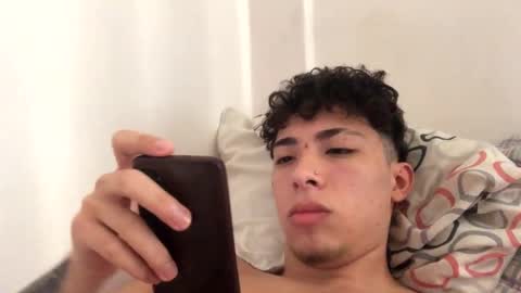 Snapshot of ramiroo2312 chatting on 02.19.25 ramiroo2312 online show from 02.19.25