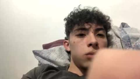 Snapshot of ramiroo2312 chatting on 09.26.25 ramiroo2312 online show from 09.26.25