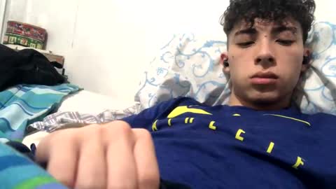 Snapshot of ramiroo2312 chatting on 10.23.25 ramiroo2312 online show from 10.23.25