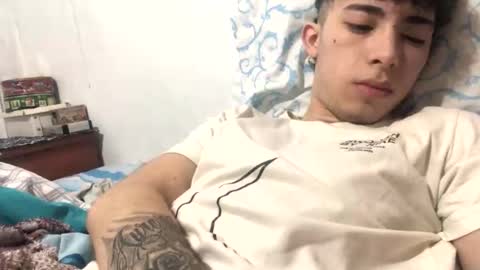 Snapshot of ramiroo2312 chatting on 10.24.25 ramiroo2312 online show from 10.24.25