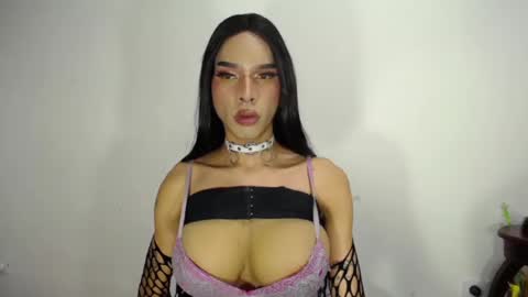 Snapshot of ramonasmit chatting on 12.03.24 RamonaSmit online show from 12.03.24