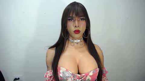 Snapshot of ramonasmit chatting on 09.09.25 RamonaSmit online show from 09.09.25