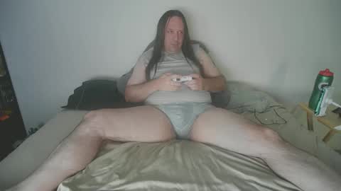 Snapshot of rando1235 chatting on 09.21.25 rando1235 online show from 09.21.25