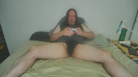 Snapshot of rando1235 chatting on 09.26.25 rando1235 online show from 09.26.25