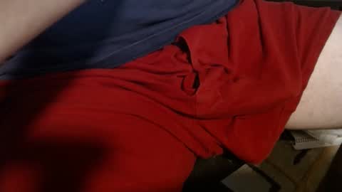Snapshot of random41yearoldguy chatting on 12.18.24 random41yearoldguy online show from 12.18.24