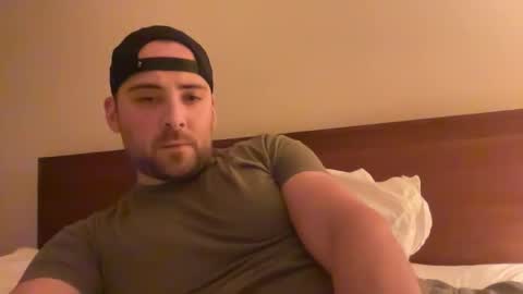 Snapshot of randomdude5950 chatting on 02.12.25 randomdude5950 online show from 02.12.25