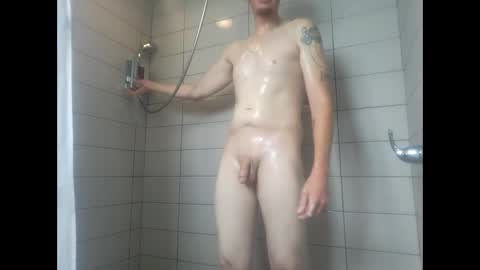 Snapshot of randyrichard_25 chatting on 06.10.26 randyrichard_25 online show from 06.10.26