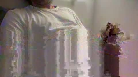 Snapshot of raphalava chatting on 03.27.26 raphalava online show from 03.27.26