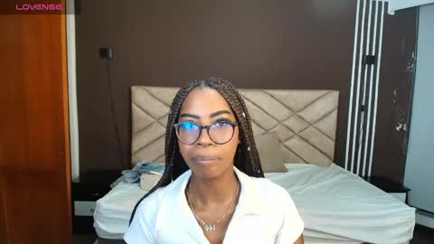 Raquel online show from 09.27.25