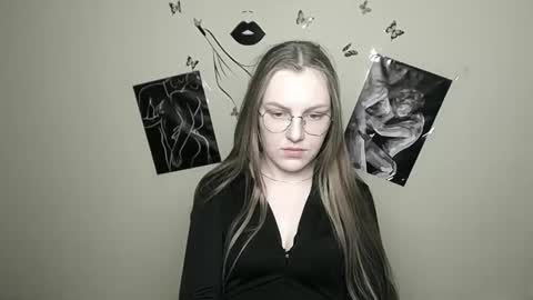 raspberry0101 online show from 01.28.25