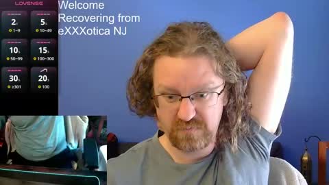 Snapshot of rathie chatting on 10.28.25 rathie online show from 10.28.25