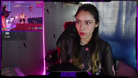 Snapshot of rav3nx_ chatting on 12.09.24 online show from 12.09.24
