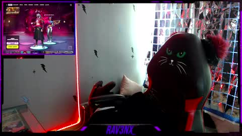 Snapshot of rav3nx_ chatting on 02.08.25 online show from 02.08.25