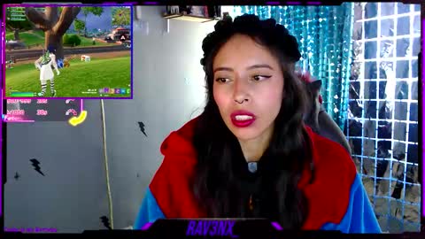 Snapshot of rav3nx_ chatting on 10.01.25 online show from 10.01.25
