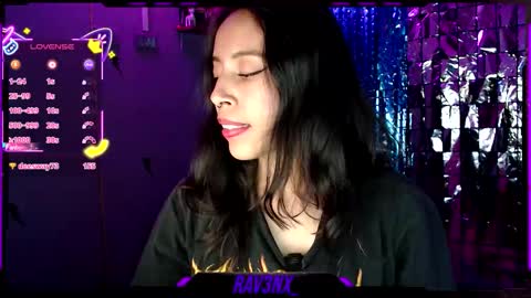 Snapshot of rav3nx_ chatting on 10.03.25 online show from 10.03.25