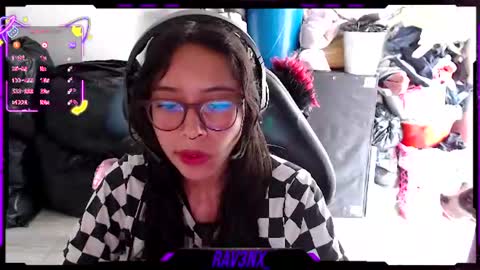 Snapshot of rav3nx_ chatting on 06.25.26 online show from 06.25.26