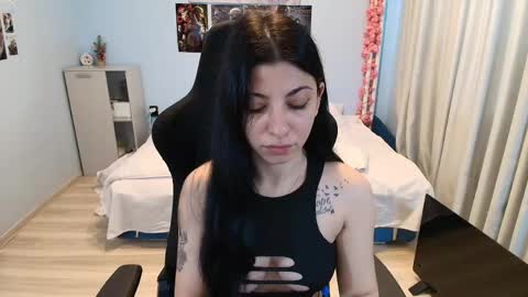 Snapshot of raven_haired_goddess chatting on 05.23.26 raven_haired_goddess online show from 05.23.26